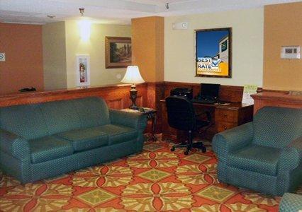 Quality Inn & Suites Маскоги Интерьер фото